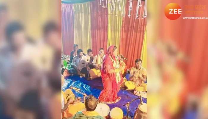 Viral Video: भक्ती में लीन महिला ने किया ऐसा कीर्तन, जिन्होंने देखा हो गए हैरान