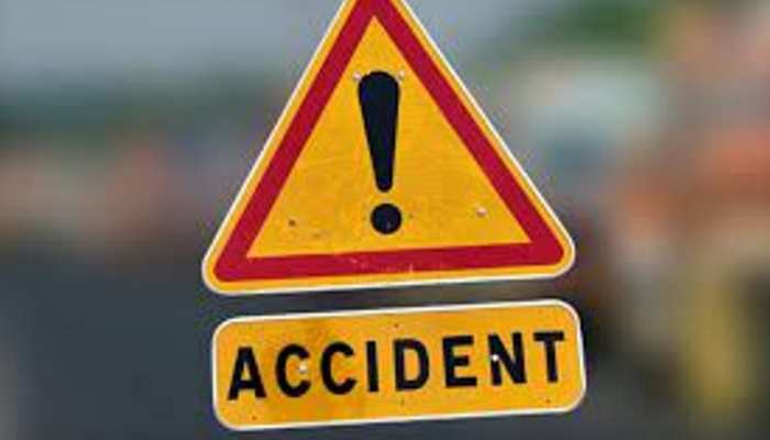 Accident: मंडी में हुआ सड़क हादसा! खाई में गिरी कार, मौके पर शख्स की मौत