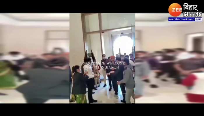साउथ इंडियन सुपरस्टार रजनीकांत के स्वागत में फैंस ने किया 'ऑल द रजनी फैंस' गाने पर धांसू ग्रुप डांस