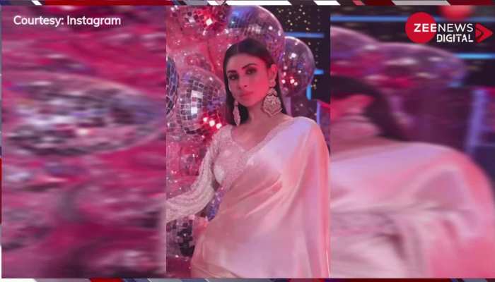 Mouni Roy ने पहनी बेहद खूबसूरत साड़ी लग रहीं है अप्सरा, देखें ये वायरल वीडियो