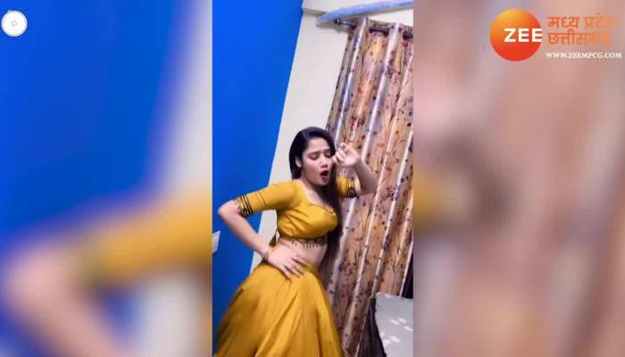 डोरी वाला लहंगा पहन भोजपुरी लड़की ने किया डांस, कमरिया लपक के पर मटकाई कमर