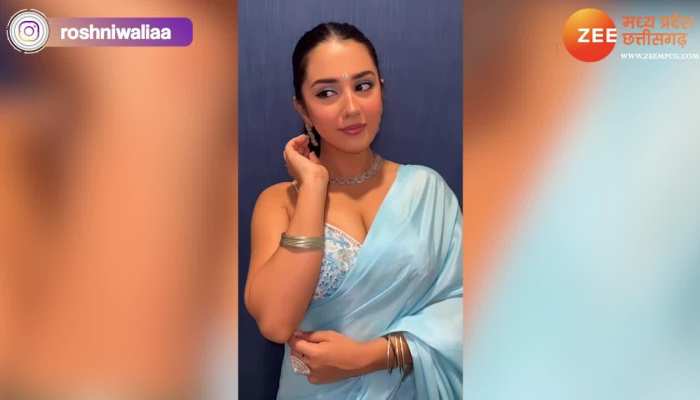Roshni Walia: ब्लू साड़ी पहन रोशनी वालिया ने मचाया तहलका! अदाओं पर फिदा हुए फैंस