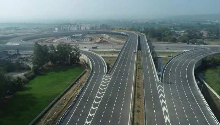 Delhi-Mumbai Expressway के पहले फेज का आज PM मोदी करेंगे उद्घाटन, जानें इसकी खासियत