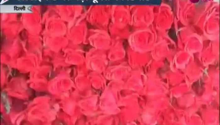 दिल्ली में Valentine Day पर बढ़ी फूलों की डिमांड, दोगुना कीमत में बिक रहे गुलाब