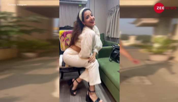 Monalisa Bold Video: भोजपुरी क्वीन Monalisa ने फिर एक बार ढाया कहर, क्रॉप टॉप पहन शीशे के सामने खड़े होकर बलखाईं