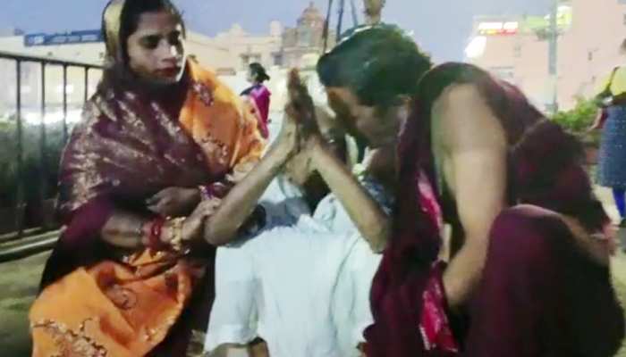 ଶତାୟୁଙ୍କୁ ଟାଣି ଆଣିଲା ଜଗା ଡୋରୀ: ପୁଅ ବୋହୂ ସହ ପୁରୀ ଆସି ଜଗା ଦର୍ଶନ କଲେ ୧୦୦ ବର୍ଷର ବୁଢୀ ମାଉ