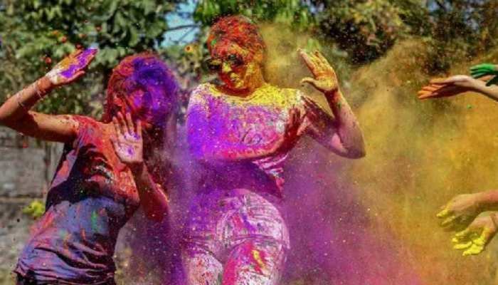 Holi Bhojpuri Songs 2023 play these superhit hot dj songs on holi celebration set your mood | Holi Songs 2023: इन भोजपुरी गानों से होली पर बनाए मूड, हर कोई झूम कर Holi Bhojpuri Songs 2023 play these superhit hot dj songs on holi celebration set your mood | Holi Songs 2023: इन भोजपुरी गानों से होली पर बनाए मूड, हर कोई झूम कर