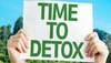 Detoxification Tips: फेस्टिव सीजन में बॉडी को रखना है डिटॉक्स, तो आज से ही अपनाएं ये जबरदस्त तरीके