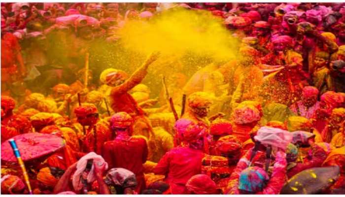 Happy Holi Wishes 2023: दोस्तों और रिश्तेदारों को भेजें होली की रंगभरी बधाइयां