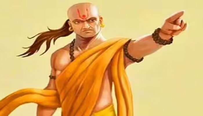 Chanakya Niti: महिलाओं की सबसे बड़ी ताकत होती है ये चीज,किसी को भी कर सकती है...