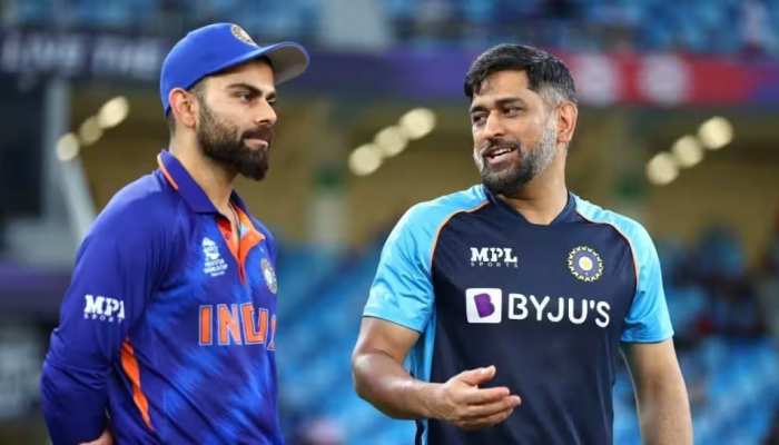 Virat kohli with MSD