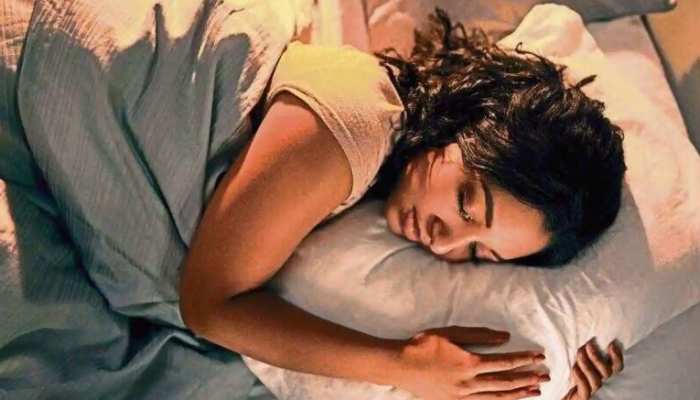 आज है World Sleep Day , नींद पूरी नहीं हो रही हो तो आजमाइए ये 6 टिप्स