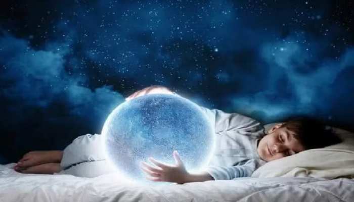 Dream Meaning: अगर आपको सपने में मिल रहे है ये संकेत, समझ जाए जल्द होगी लवर से शादी 