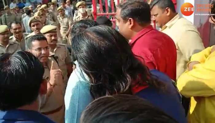 Aligarh video: आईपीएस अफसर को भाजपा नेता ने खुलेआम खरी खोटी सुनाई, वीडियो वायरल