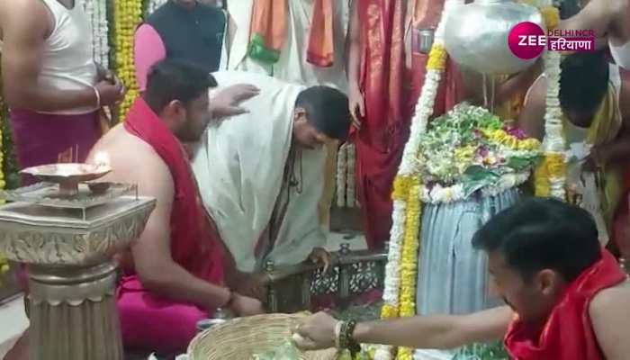 kL Rahul, Kohli के बाद Mahakal के दर्शन करने पहुंचे क्रिकेटर Umesh Yadav, भक्ति में आए मग्न