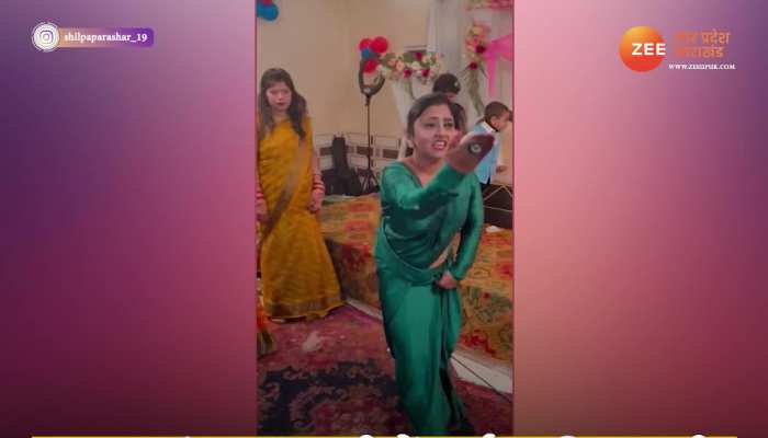 साड़ी में लड़की का डांस देख शादी में आएं मेहमान हुए हैरान, ऐसा डांस नहीं देखा होगा पहले कभी