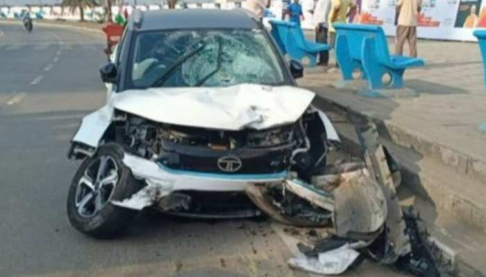 Tech firm CEO Dies: କମ୍ପାନୀ ମୁଖ୍ୟଙ୍କ ମୁଣ୍ତ ଉପରେ ଚଢିଗଲା କାର୍ 