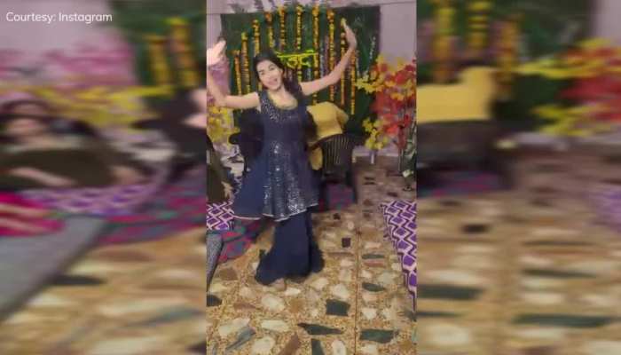 बहन की हल्दी पर इस लड़की ने किया बवाल डांस, वाहवाही में मारी ऐसी बाजी Sapna भी छूटीं