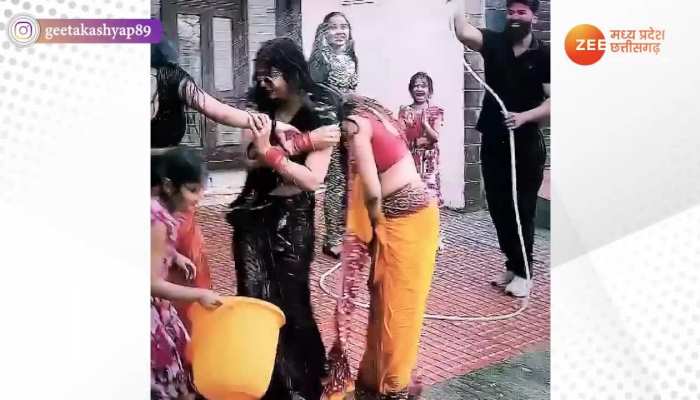 Devar Bhabhi Video: भाभी और देवर ने एक साथ की पानी वाली मस्ती, देखते रह गए गांव के लोग, वीडियो हुआ वायरल