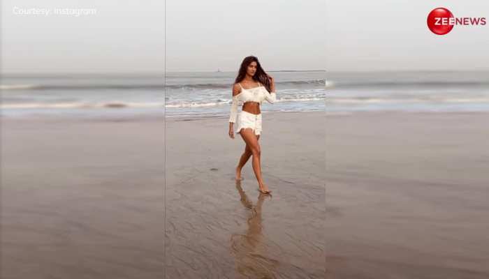 Ufff! Disha Patani हुईं मलंग, बीच पर बिकिनी नहीं पहन लिए ऐसे कपड़े; देख मदहोश हुए लोग