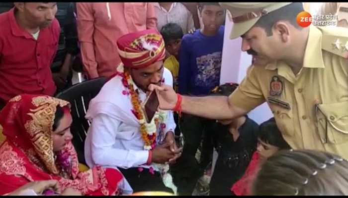 WATCH VIDEO प्यार के आगे गिर गई धर्म की दीवार, मुस्लिम लड़की ने हिन्दू युवक संग लिए सात फेरे