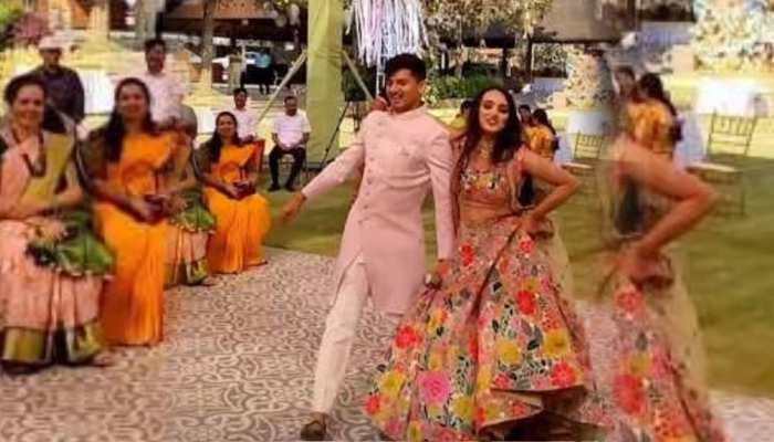 Dance Video : दुल्हन पर छाई मस्ती, नाटू-नाटू पर दूल्हे को भी साथ नचाया