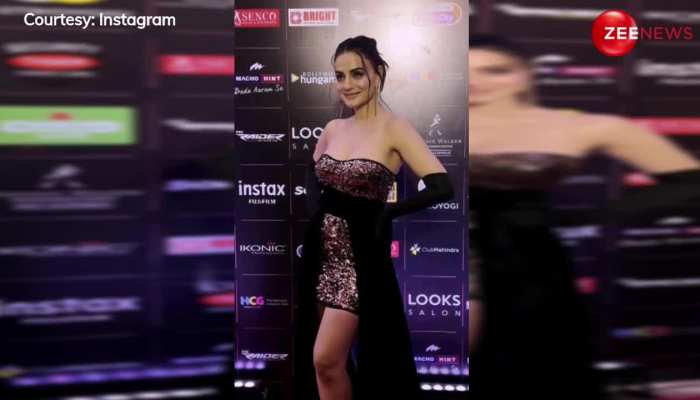 गदर 2 की सकीना ने Malaika Arora को हॉटनेस में दी सीधी टक्कर, ऑफ शॉल्डर ड्रेस में ढाया हुस्न का जबरदस्त कहर 