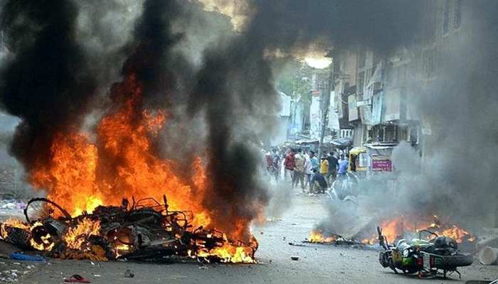 8 साल की बच्ची की हत्या, सुलगा कोलकाता, जगह-जगह जाम, पथराव.. आगजनी