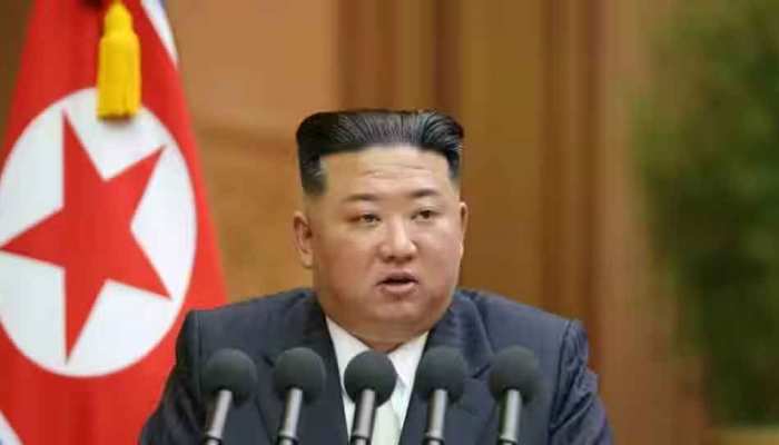 North Korea : किम जोंग उन ने वैज्ञानिकों से शक्तिशाली परमाणु हथियार बनाने की अपील की