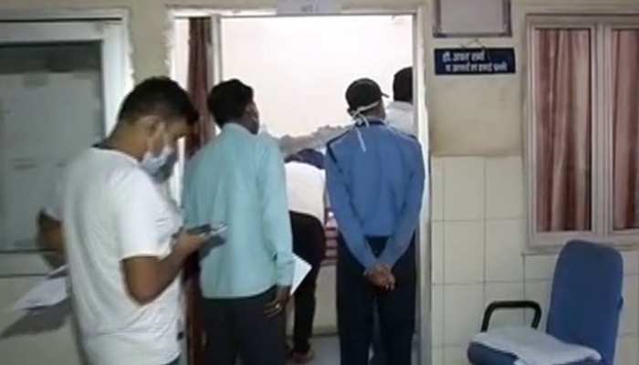 Jaipur News : राइट टू हेल्थ बिल के विरोध में डॉक्टर्स के आंदोलन को सरकारी डॉक्टर्स का समर्थन, लोग परेशान अस्पतालों में भीड़