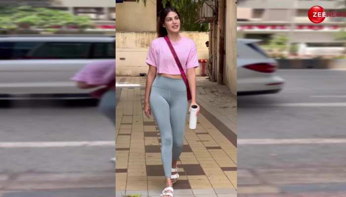 Rhea Choudhury के हुस्न के हैं जलवे हजार...आफत बनकर गिरा रही बिजलियां