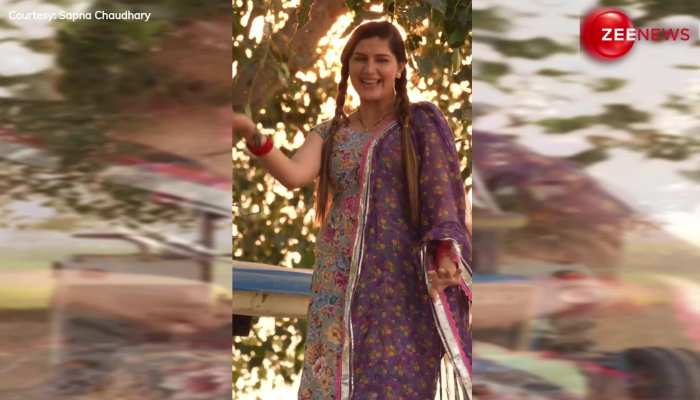 इस देसी छोरी ने ट्रैक्टर पर चढ़कर किया ऐसा डांस, देखते ही मर मिटे गांव के छोरे