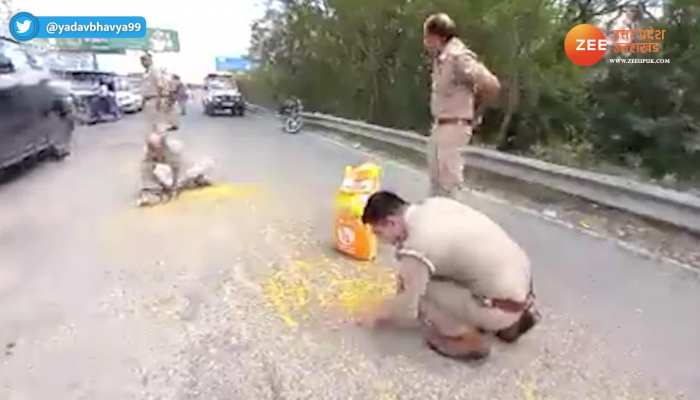 Meerut Police: दारोगा जी ने पुलिसकर्मियों संग सड़क पर बिखरी दाल उठाई, वीडियो देख लोग कर रहे तारीफ