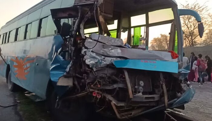 Alwar News: बहरोड में खाटू श्याम जा रहे भक्तों से भरी बस को ट्रेलर ने मार दी टक्कर, मची चीख पुकार