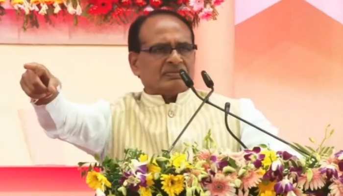 चुनावी साल में CM शिवराज ने बढ़ाई चिंता, काट लिए MLA के पैसे; भारी न पड़ जाए नाराजगी