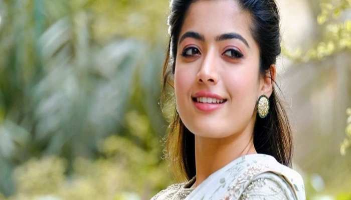 Rashmika Mandanna New Look: ଫ୍ୟାନ୍ସଙ୍କୁ ପାଗଳ କରୁଛି ରଶ୍ମିକାଙ୍କ ଏହି ଲୁକ୍, ଆପଣ ବି ଦେଖିନ