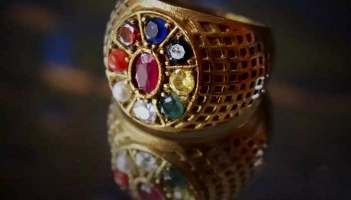 Brass Golden Navratna Ring at best price in Mumbai | ID: 2850531425455