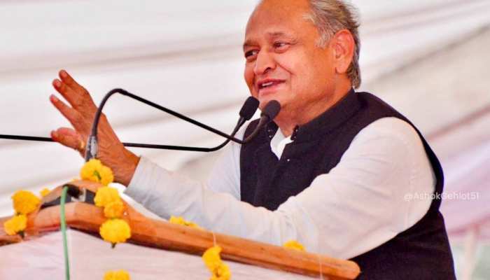 कर्नाटक में राजस्थान की इन योजनाओं का बखान,CM गहलोत ने कहा PM मोदी को लिखूंगा चिट्ठी