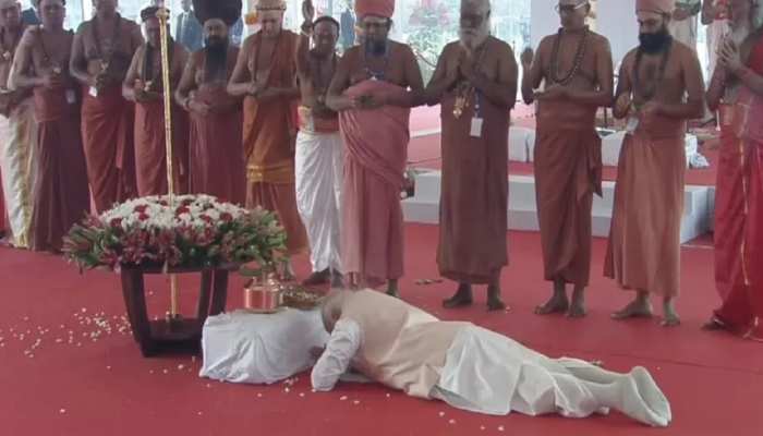 विपक्ष में विरोध की मशाल थामने की होड़, 20 दलों में RJD सबसे आगे निकली