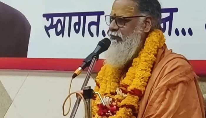 नई संसद के फैन हुए स्वामी चिदंबरानंद, PM Modi से की BJP विधायक की तुलना