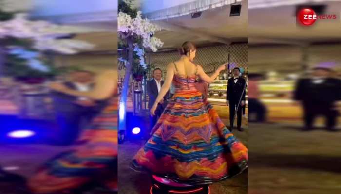 Rubina Dilaik ने पार्टी में Booth Spinner पर खड़े होकर दिखाए हॉट मूव्स, वेटर ने दिया अजीब लुक https://english.cdn.zeenews.com/static/apprun/fallbackimages/hindi800x400.svg