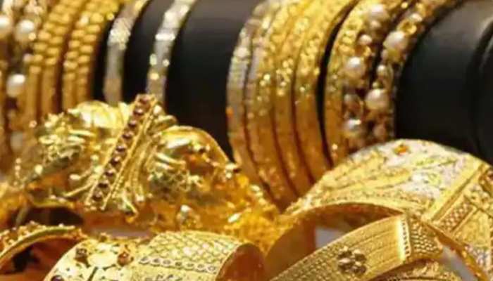 Gold Rate: ପୁଣି ଥରେ ଖସିଲା ସୁନା ଦର, ଜାଣନ୍ତୁ କେତେ ରହିଛି ଆପଣଙ୍କ ସହରରେ ସୂନା ମୂଲ୍ୟ