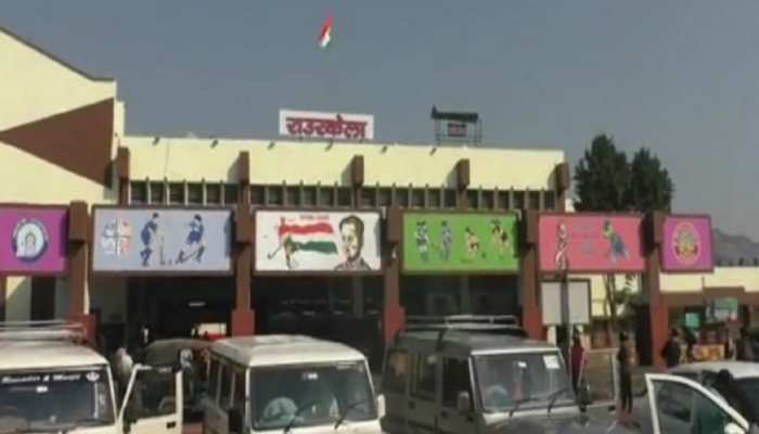 भ्रष्टाचार की भेंट चढ़े राउरकेला के रिजर्वेशन क्लर्क, रिश्वत मांगते वीडियो हुआ वायरल