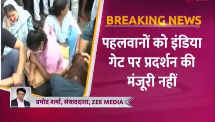 Wrestlers protest: इंडिया गेट पर पहलवानों के आमरण अनशन की Delhi Police ने नहीं दी मंजूरी, जानें वजह https://english.cdn.zeenews.com/static/apprun/fallbackimages/hindi800x400.svg