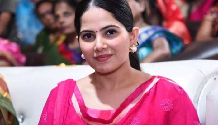 बी.कॉम पास जया किशोरी ने महज 9 साल की उम्र में हासिल की थी ये बड़ी उपलब्धि