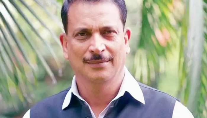 मंदिर बना नहीं पुजारियों में घमासान, बीजेपी में अभी से CM पद को लेकर खींचतान शुरू