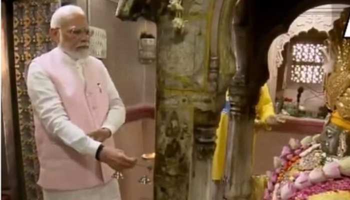 PM Modi का राजस्थान दौरा, पुष्कर के ब्रह्मा मंदिर में की पूजा-अर्चना https://english.cdn.zeenews.com/static/apprun/fallbackimages/hindi800x400.svg