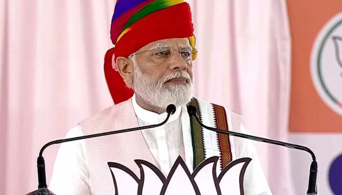 राजस्थान में मोदी ने किसानों के लिए कही ये बड़ी बात, देखिए वीडियो https://english.cdn.zeenews.com/static/apprun/fallbackimages/hindi800x400.svg