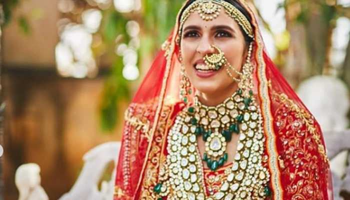 अंबानी परिवार में आया नन्हा मेहमान, बड़ी बहू श्लोका ने दिया बच्ची को जन्म