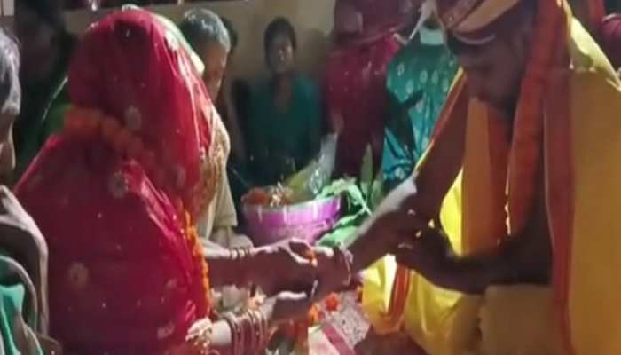 मुजफ्फरपुर का यह गांव बना एकता की मिसाल, ग्रामीणों ने कराई गरीब दो बेटियों की शादी